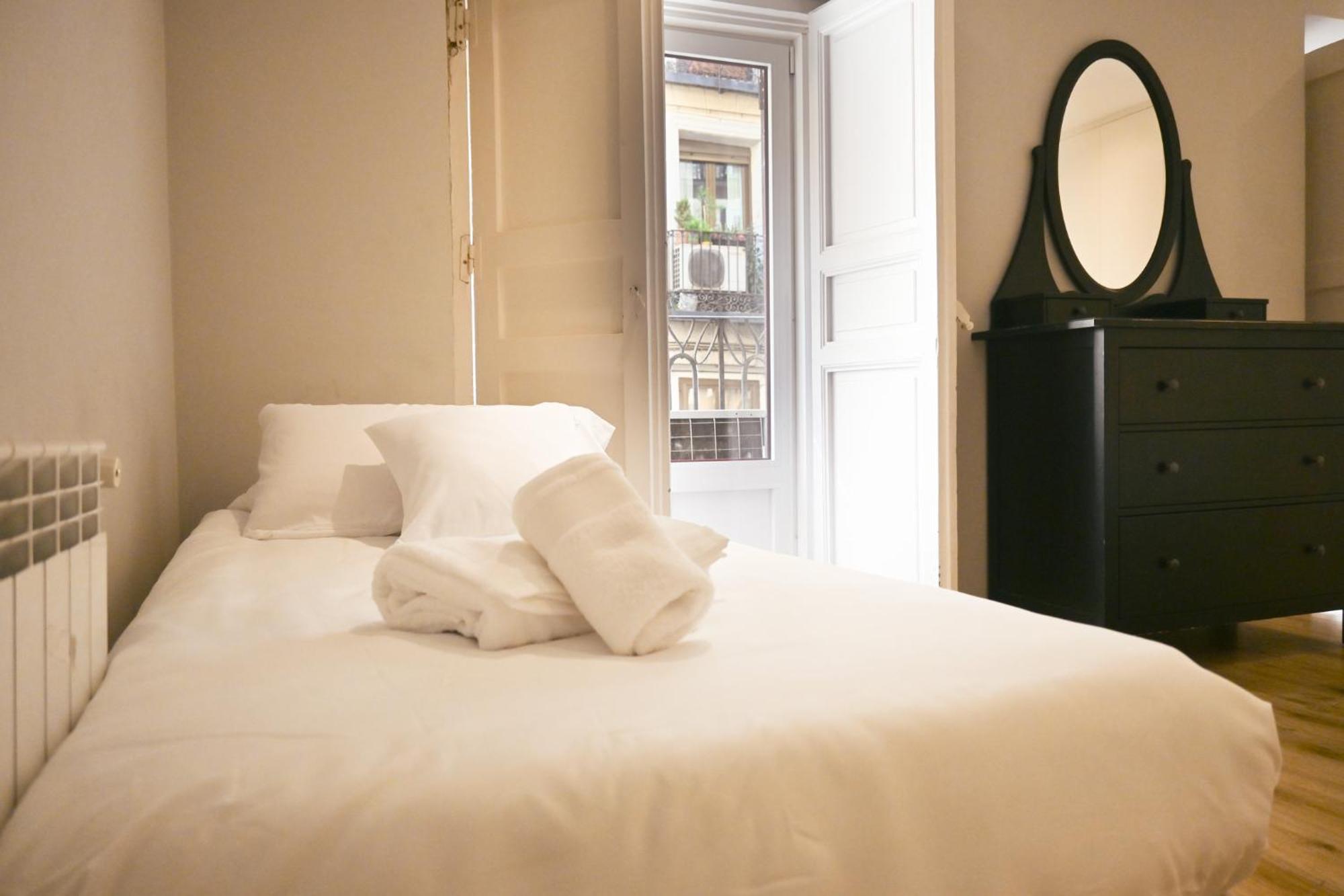 For You Rentals Apartment Temporal Madrid Cava Baja-La Latina Cab36 Kültér fotó